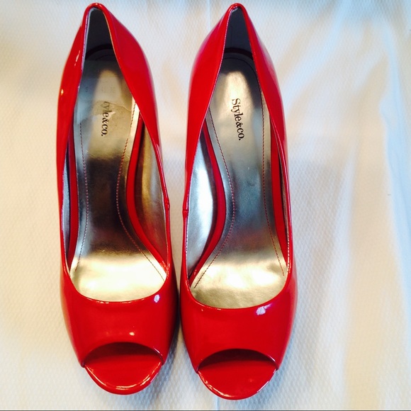 Red Peep Toe Heels NWT - Picture 2 of 8